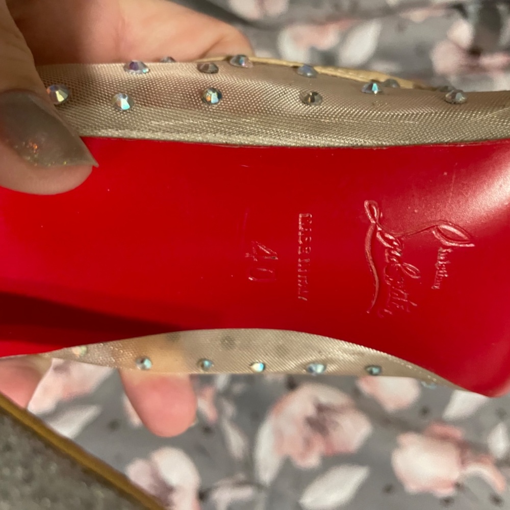 Heels - Picture 3 of 4